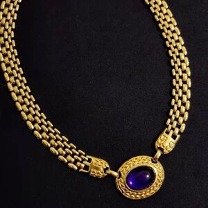 Vintage Trifari necklace